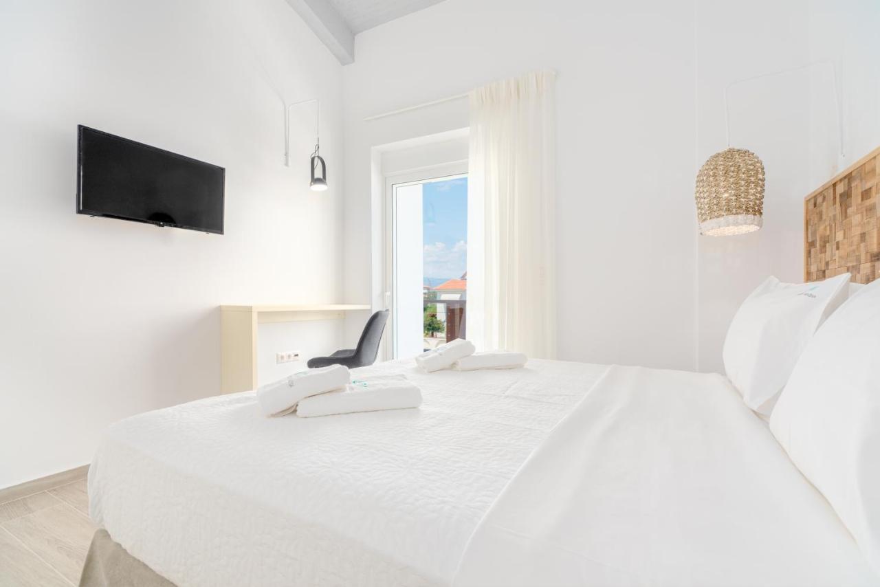 Costa Vasia Boutique Apartments Vrachati Luaran gambar