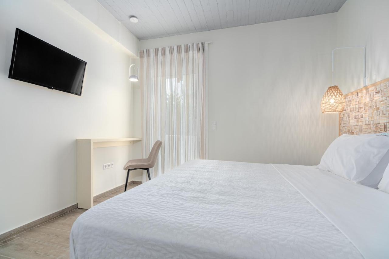 Costa Vasia Boutique Apartments Vrachati Luaran gambar
