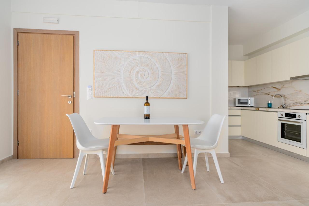 Costa Vasia Boutique Apartments Vrachati Luaran gambar